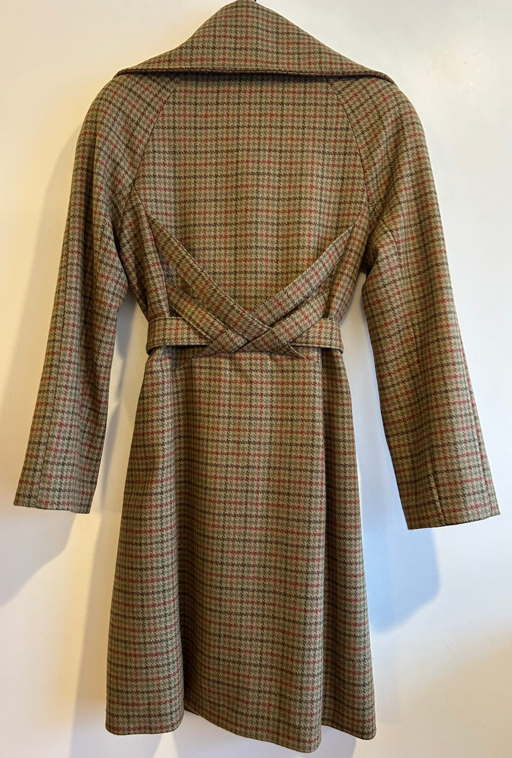 CROSSBAR RAGLAN COAT · martini plaid